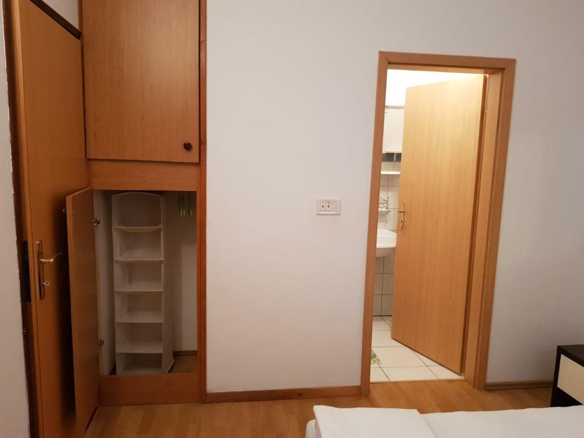 Apartments Josica Senj  Luaran gambar